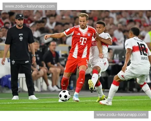 拜仁慕尼黑vs.中央陆军:一场关于荣耀、传承与激情的足球史诗